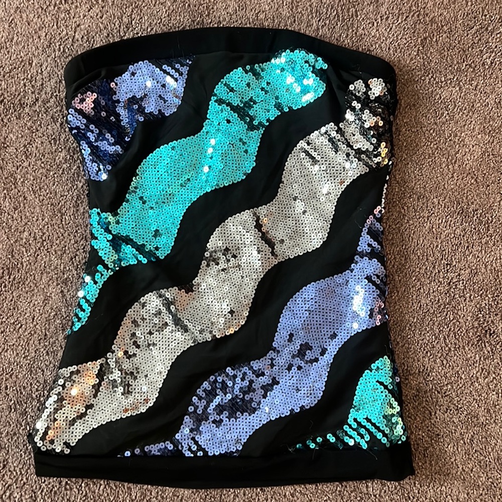 Sequence strapless fitted top